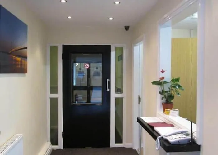 The Dorchester Hotel & Serviced Apartments Free Parking